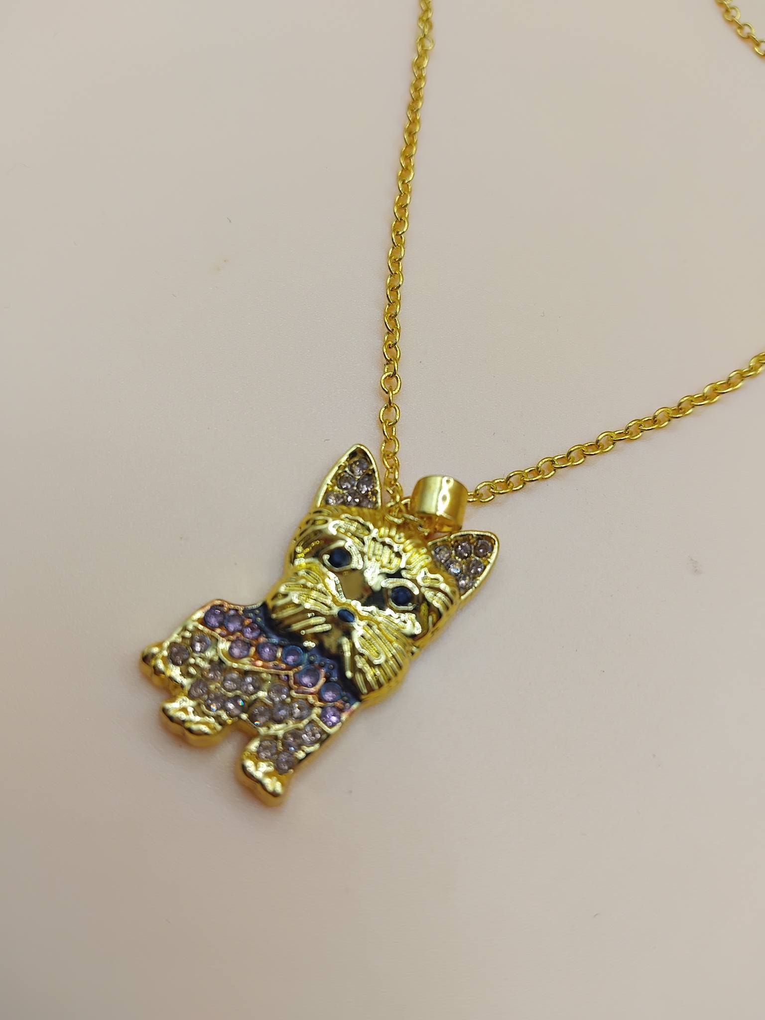 (BN7) Yorkshire terrier pendant necklace