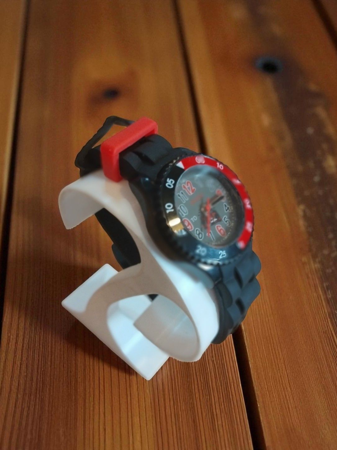 (BW11) Kids small rubber strap watch