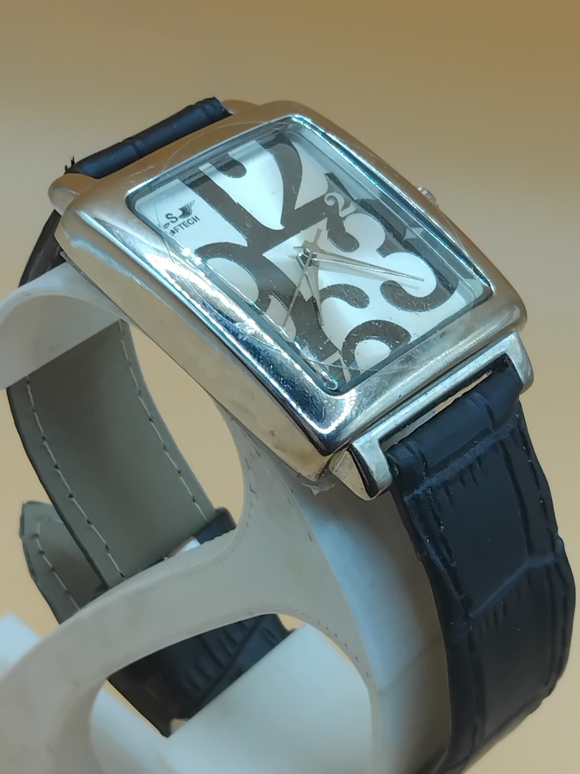 (LW40) Softech of London ladies dress watch