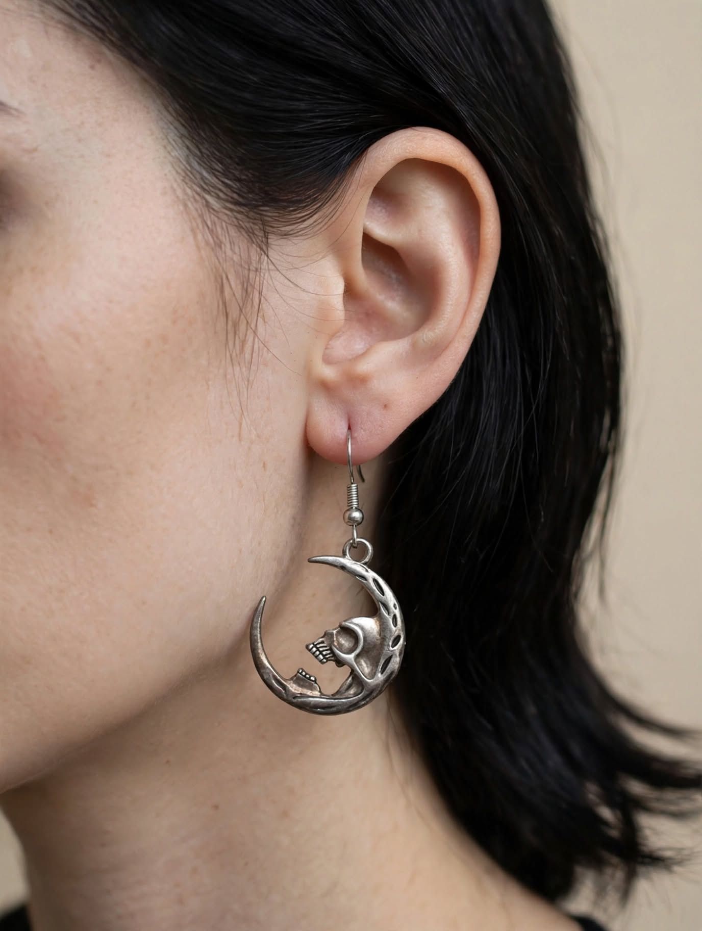 (E21) Goth earrings