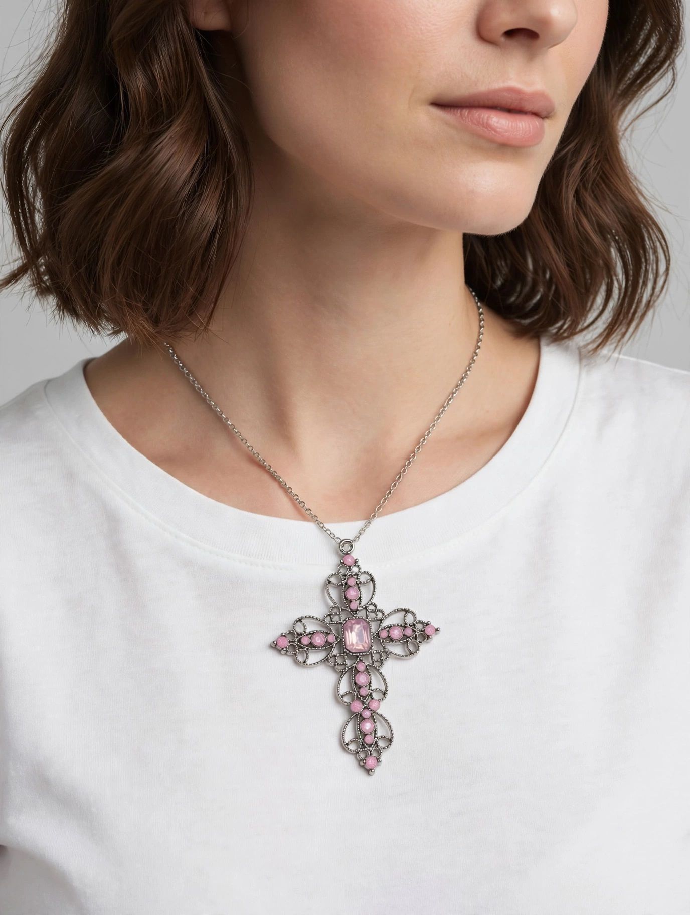 (N588) Cross pendant necklace