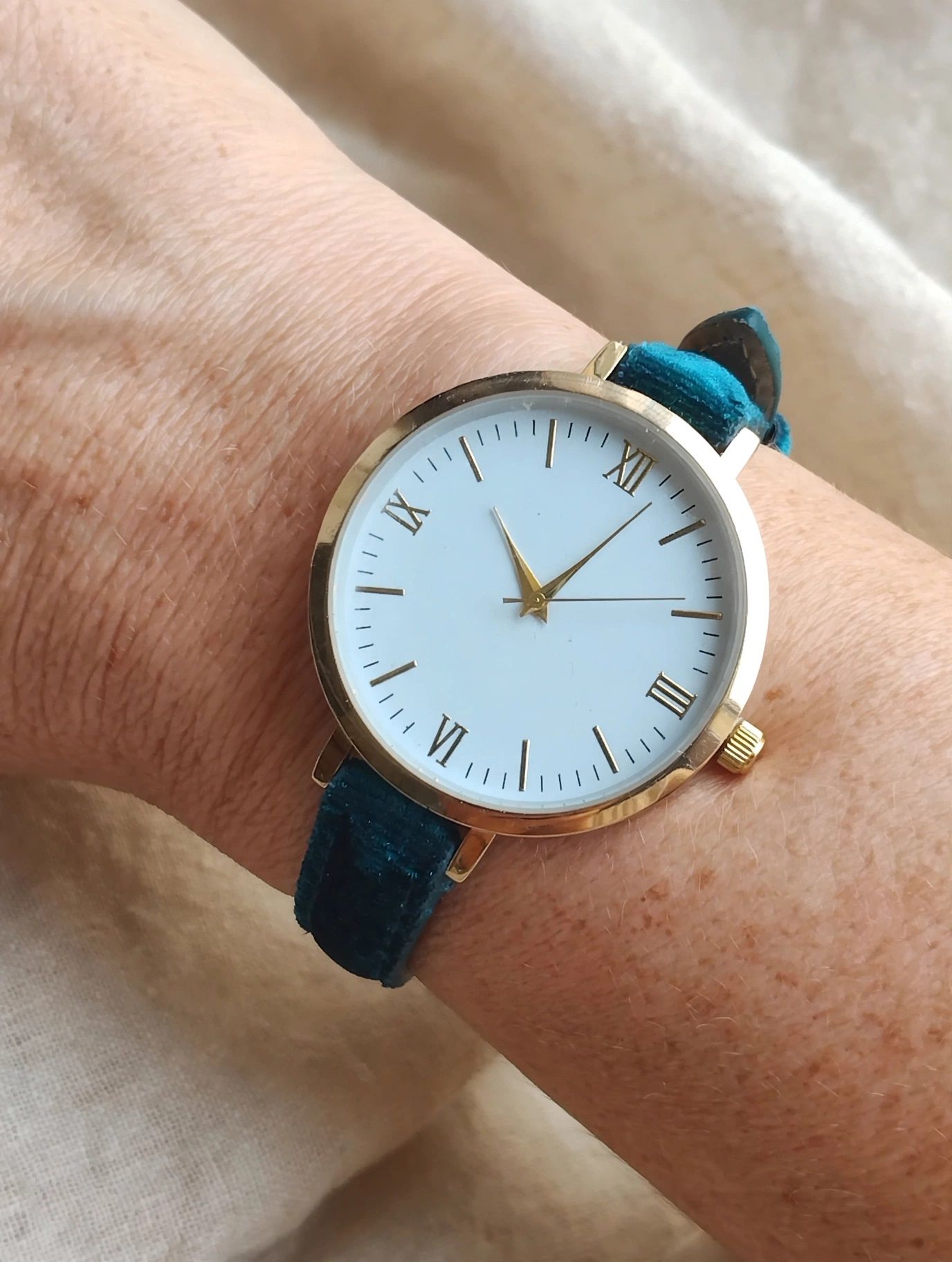 (LW52) Ladies Freedom dark green slim leather strap watch