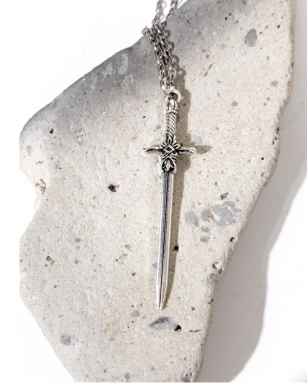 (N22) Silver sword pendant necklace