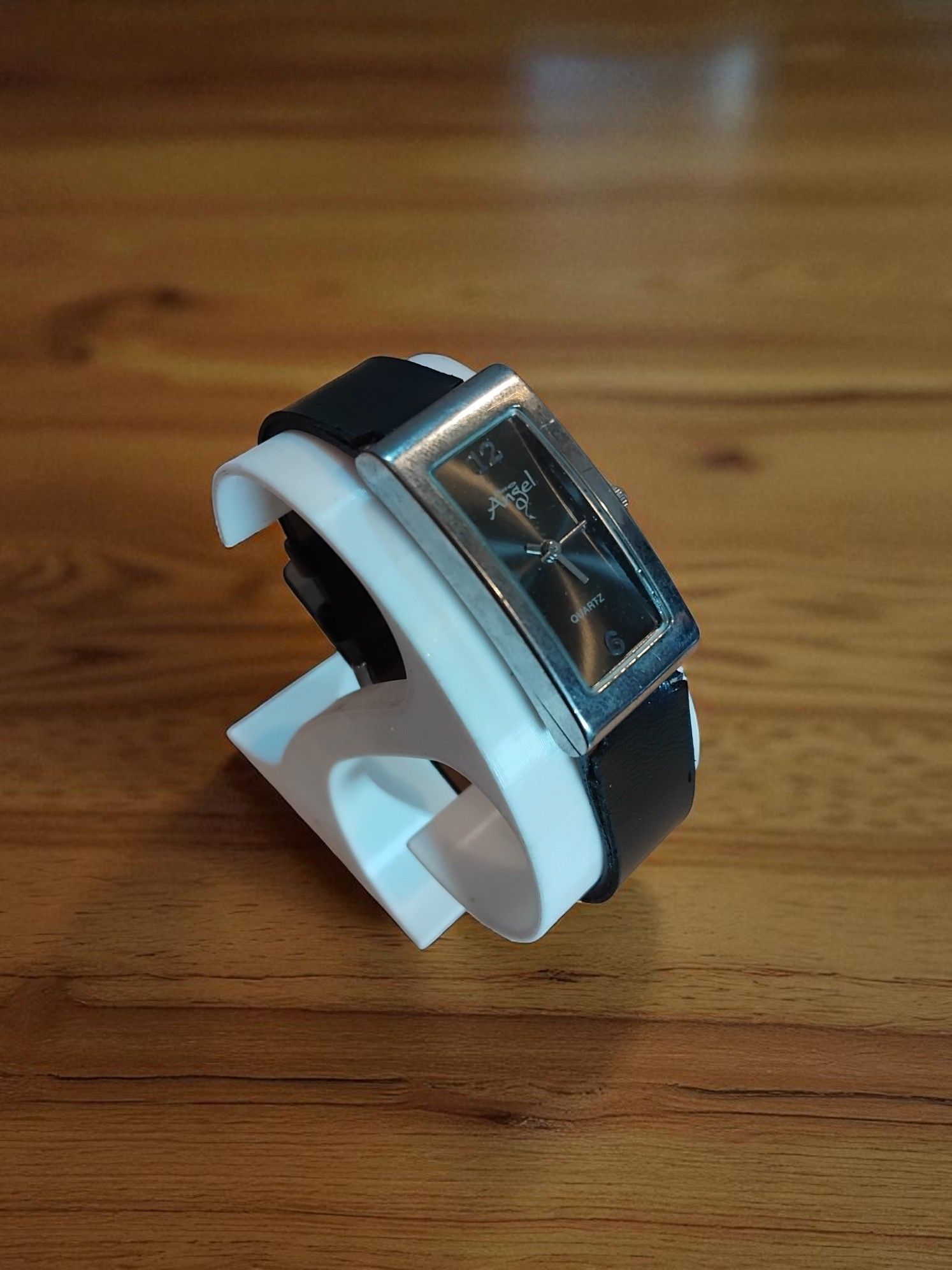 (LW125) Angel ladies / girls leather strap watch