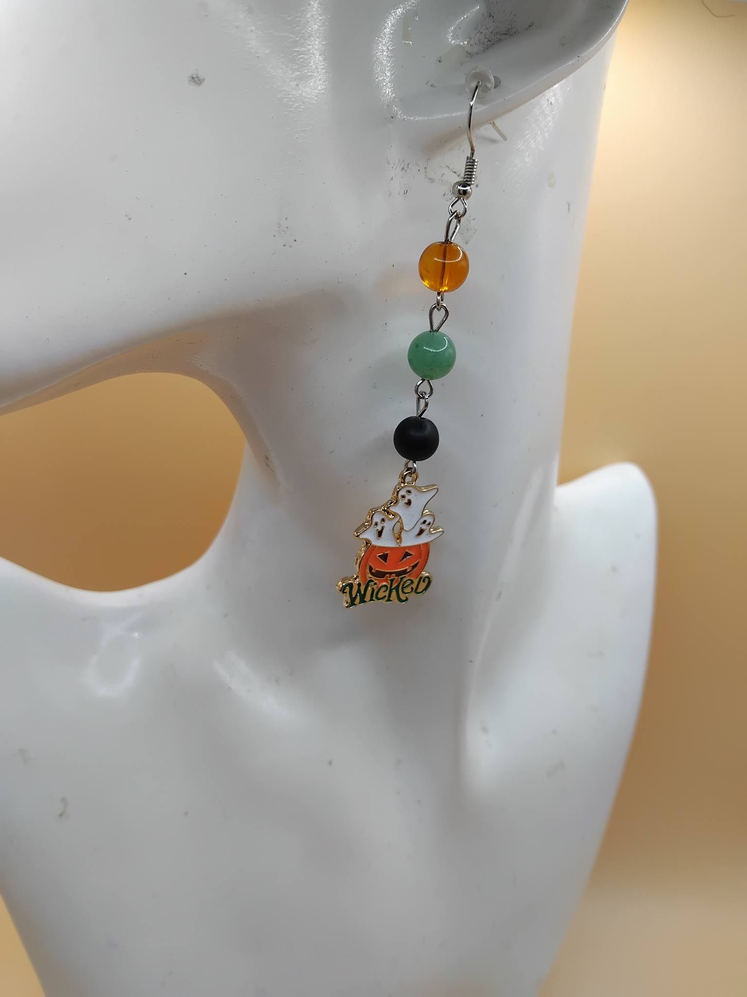 (E48) Pair of Wicked Halloween earrings