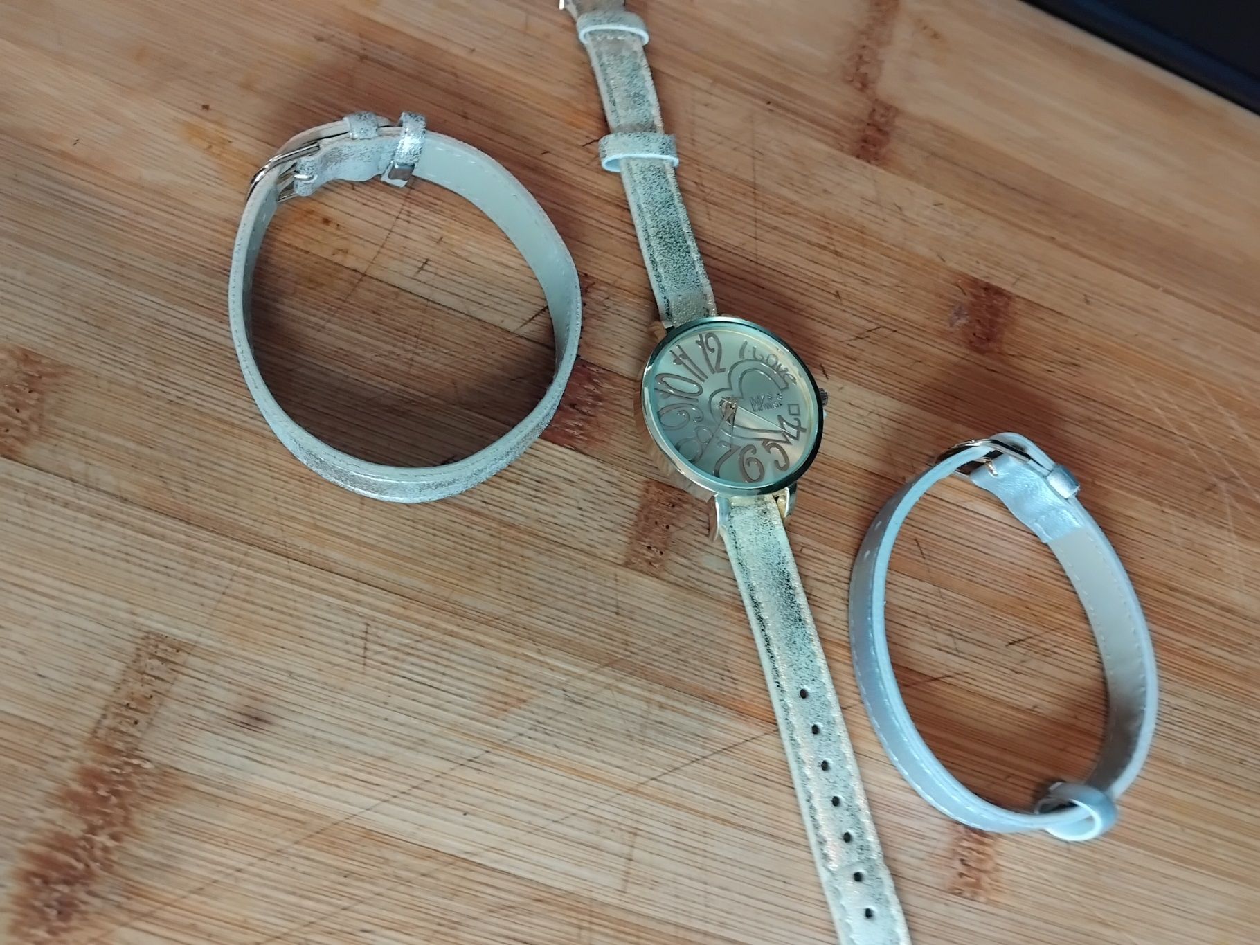 (LW112) Ladies Mi Collecione wish watch with changeable straps