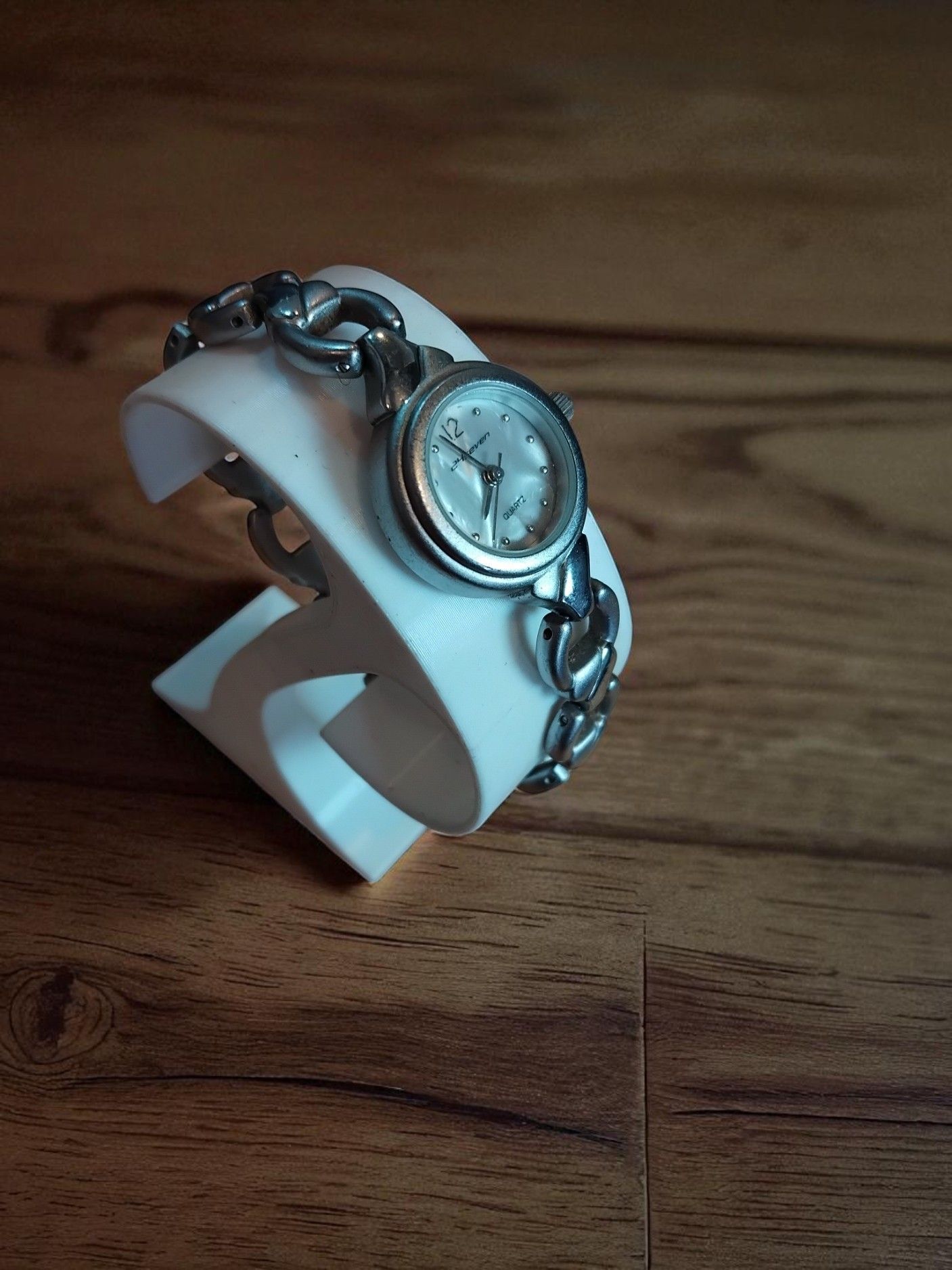 (LW137) 24seven Ladies / teenager stainless steel strap watch