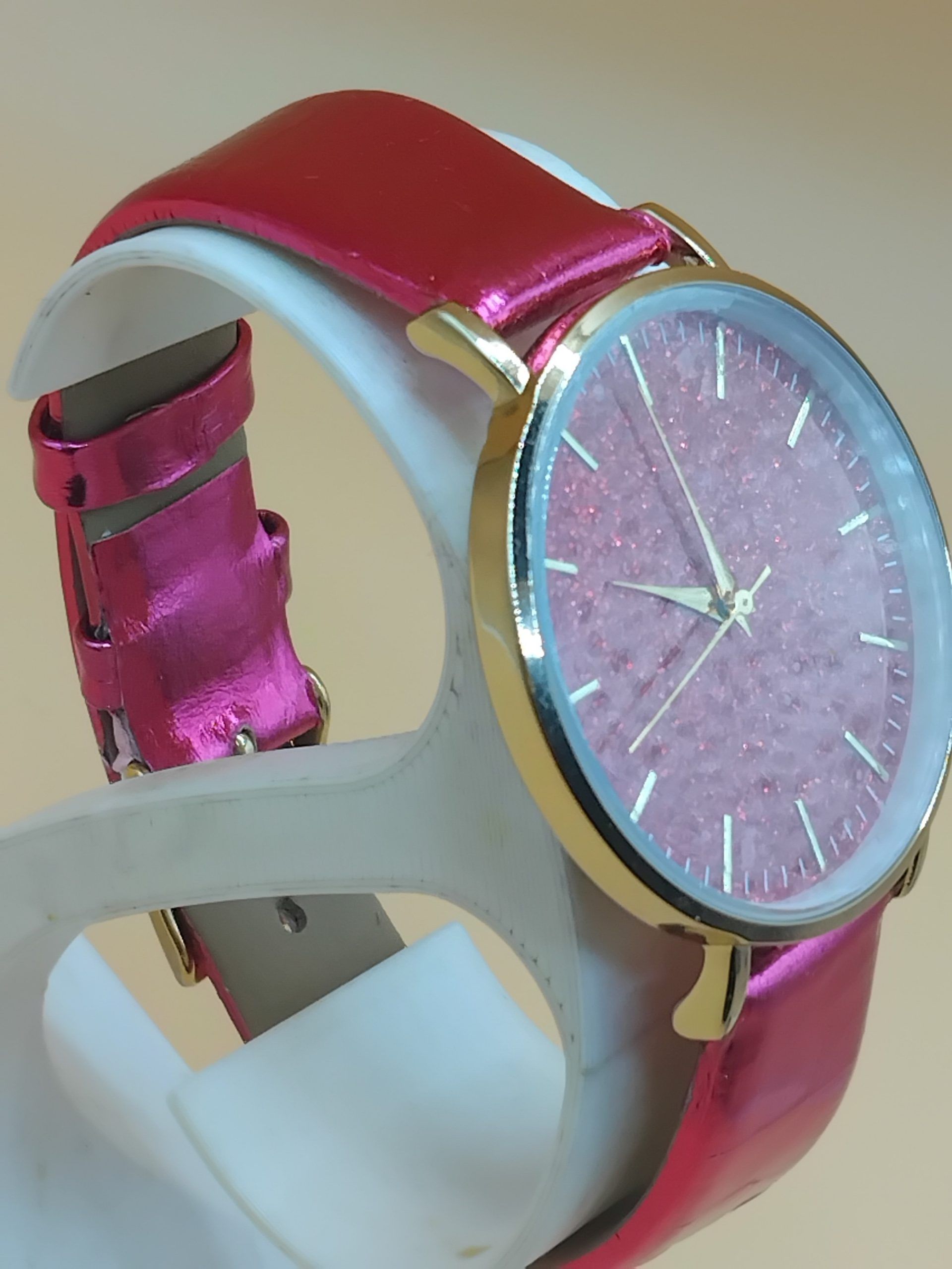 (LW46) Ladies FREEDOM dazzly pink strapped dress watch