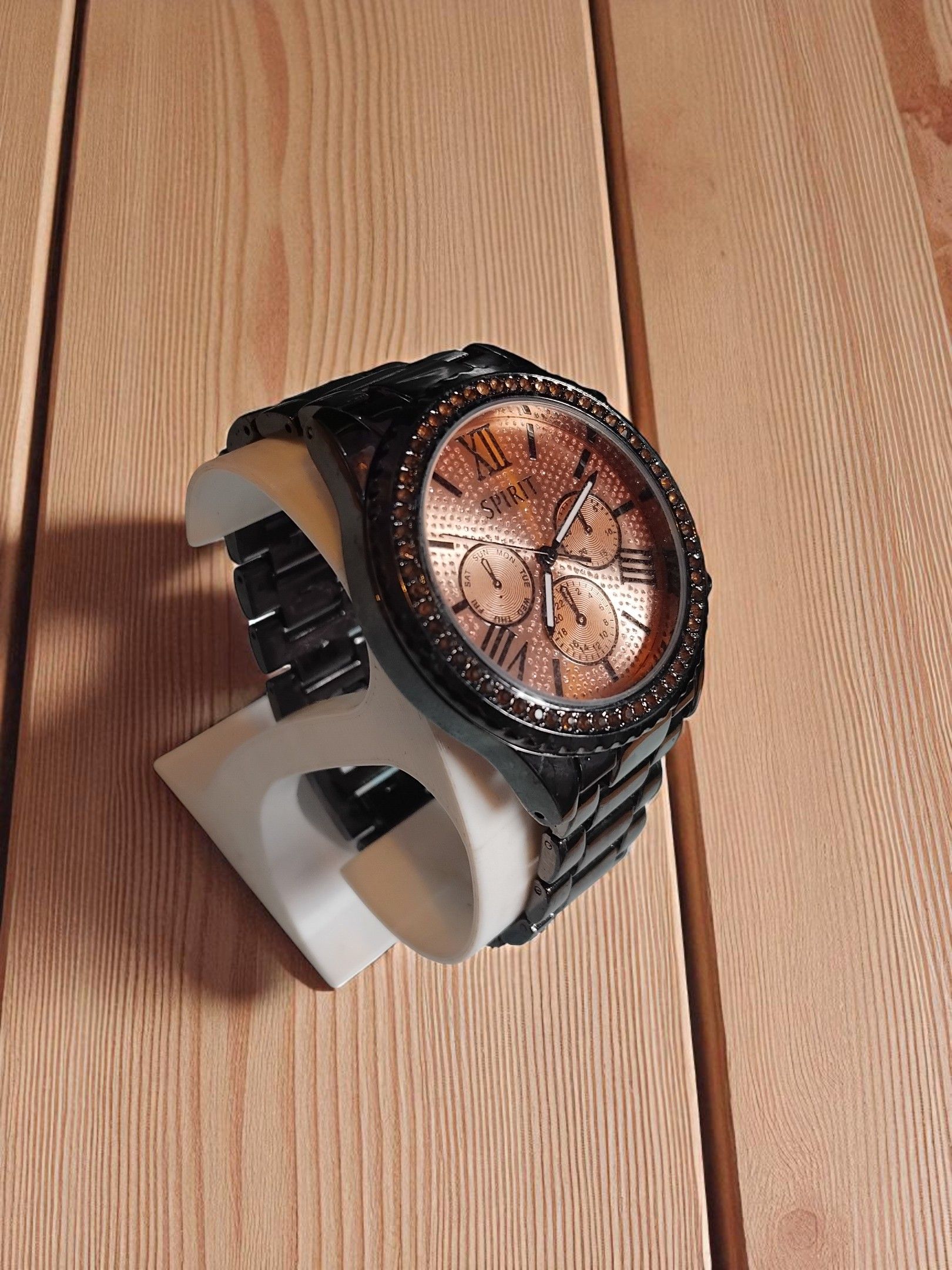 (LW220) Spirit Unisex stainless steel boxed watch