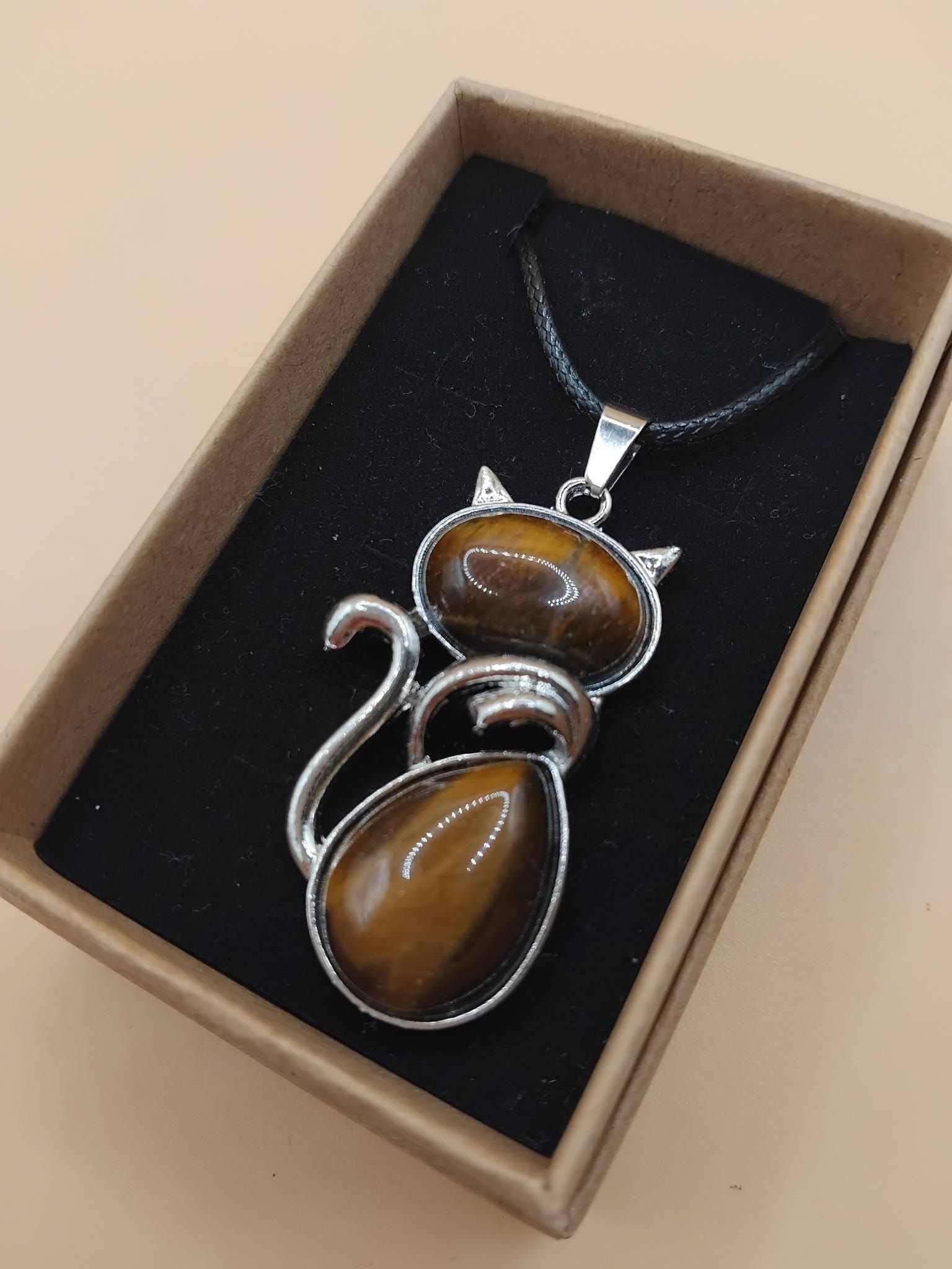 (N75) Large Cat precious stone necklace
