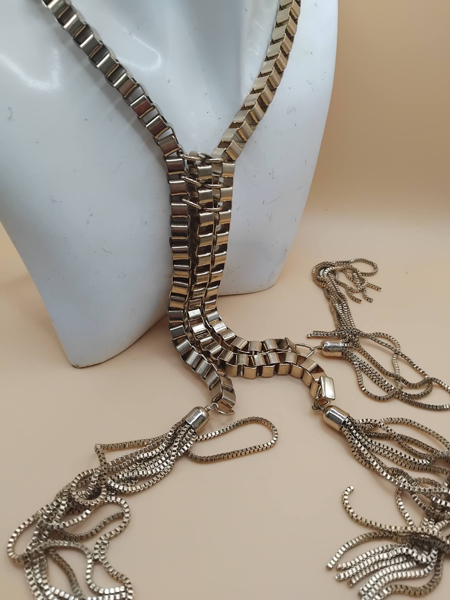 (BN14) Long weighty brand new necklace