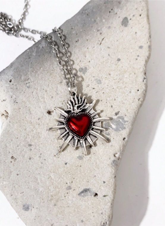 (N25) Small heart pendant necklace