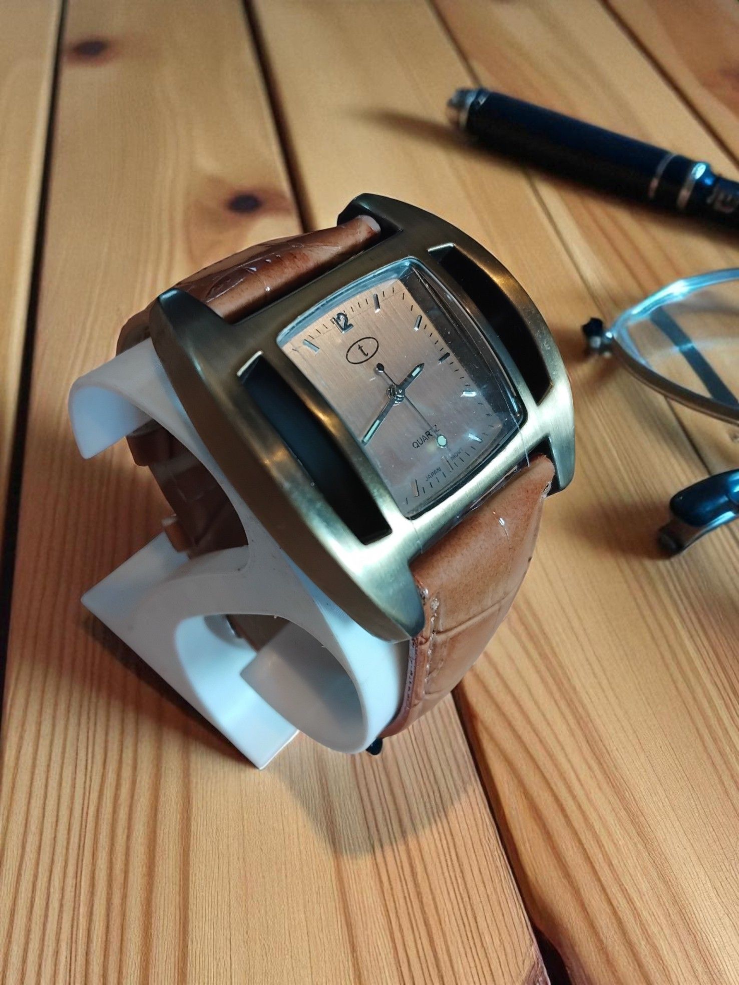 (MW106) Tiempo Spanish designer boxed