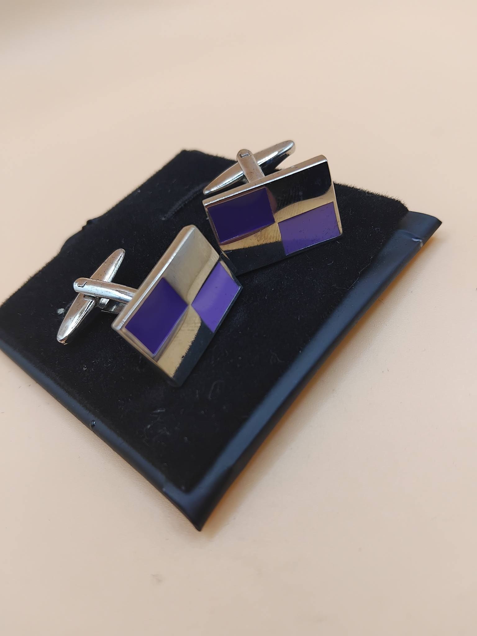 (Cf6) Pair of Mark Westwood quality cufflinks