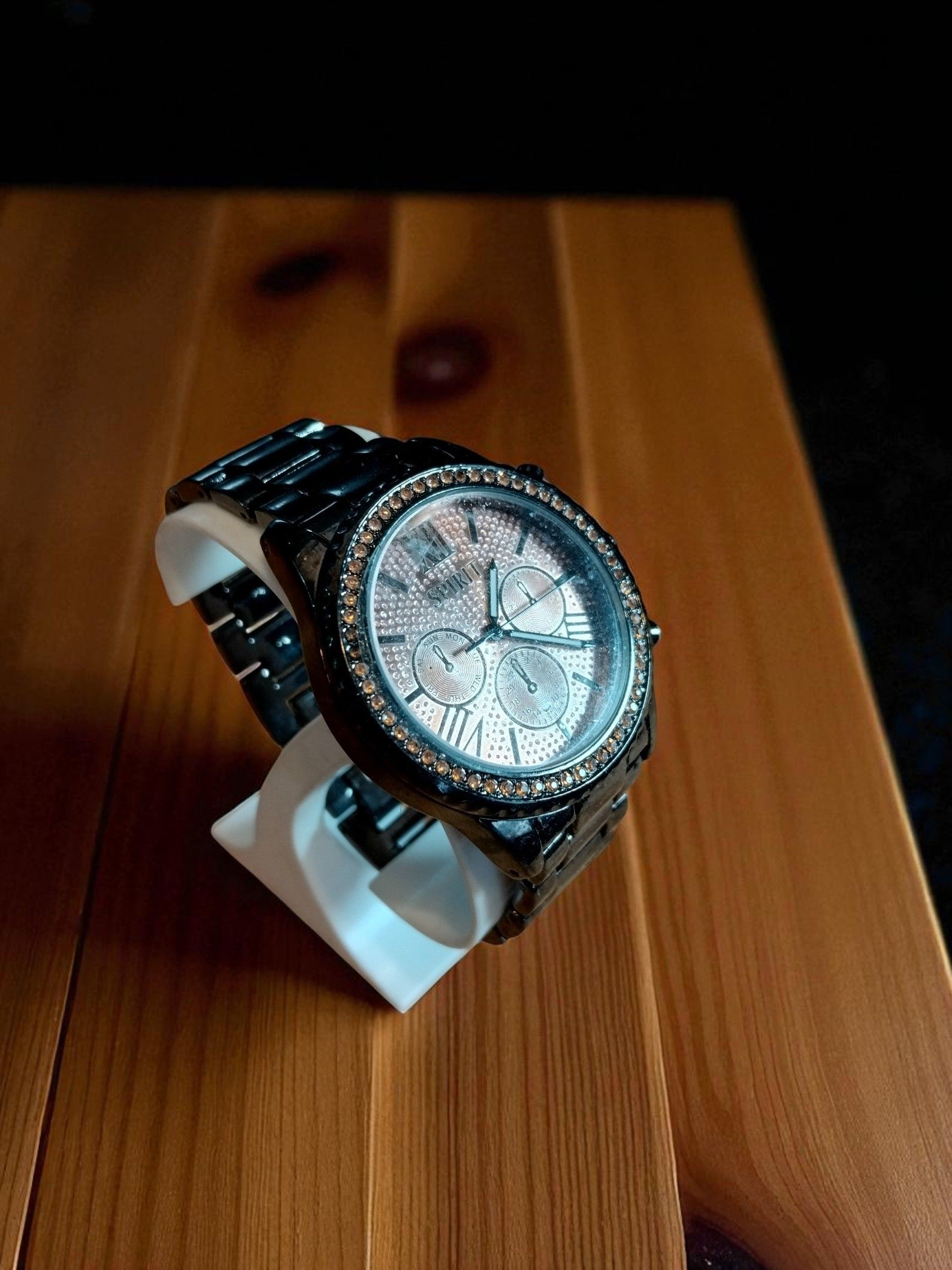 (MW48) Gents/Ladies Spirit Bling style stainless steel watch