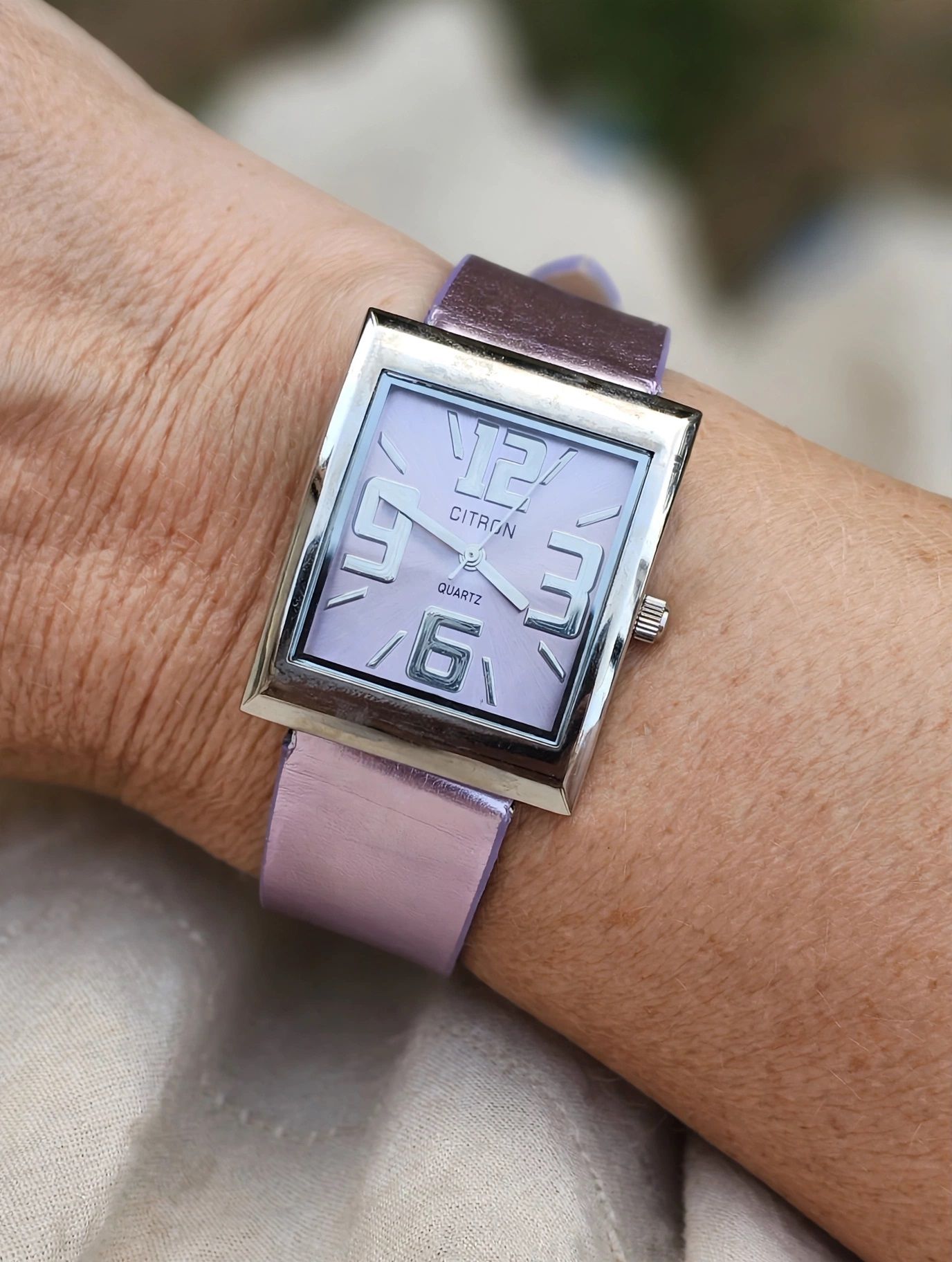 (LW38) Citron of London Thick lilac strap ladies wrist watch