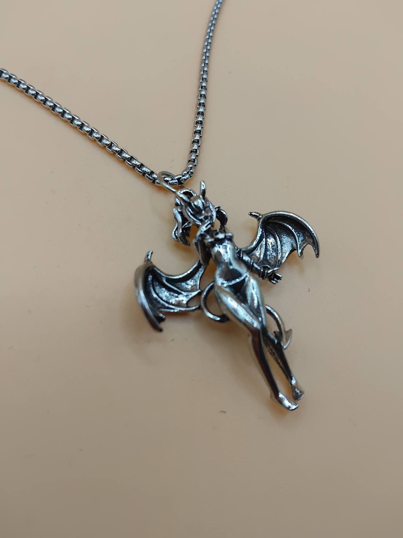 (N65) Goth winged angel pendant necklace boxed