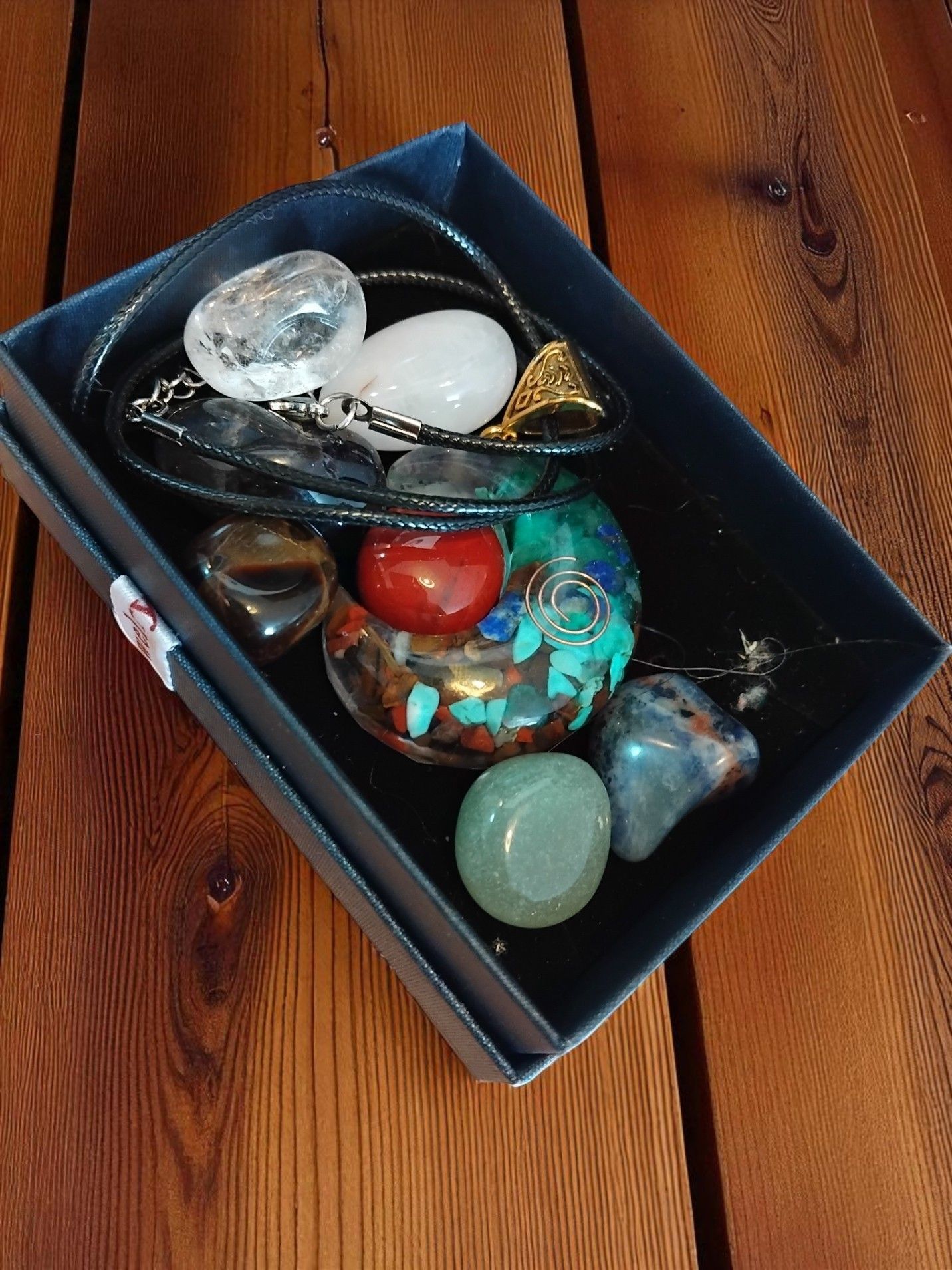 (Box3) 8pc Chakra Precious stone box