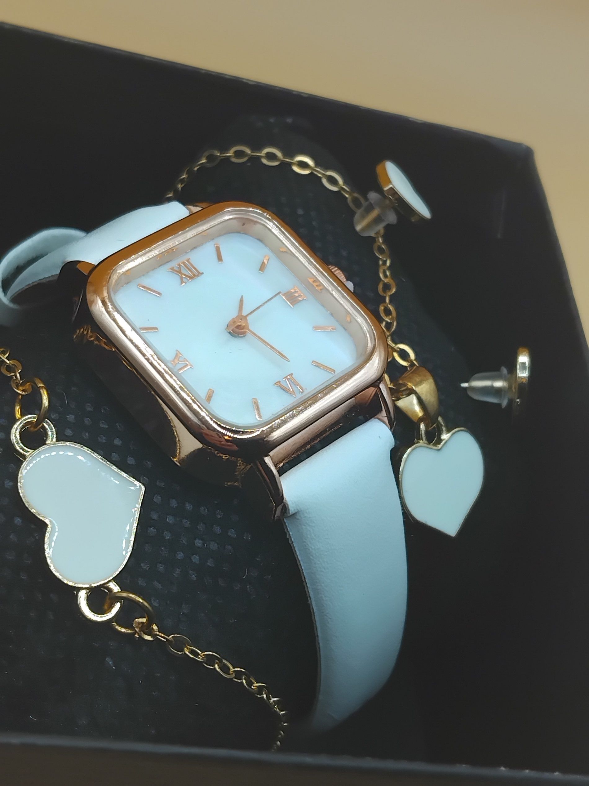 (LW100) Teenager / young lady watch and jewellery set