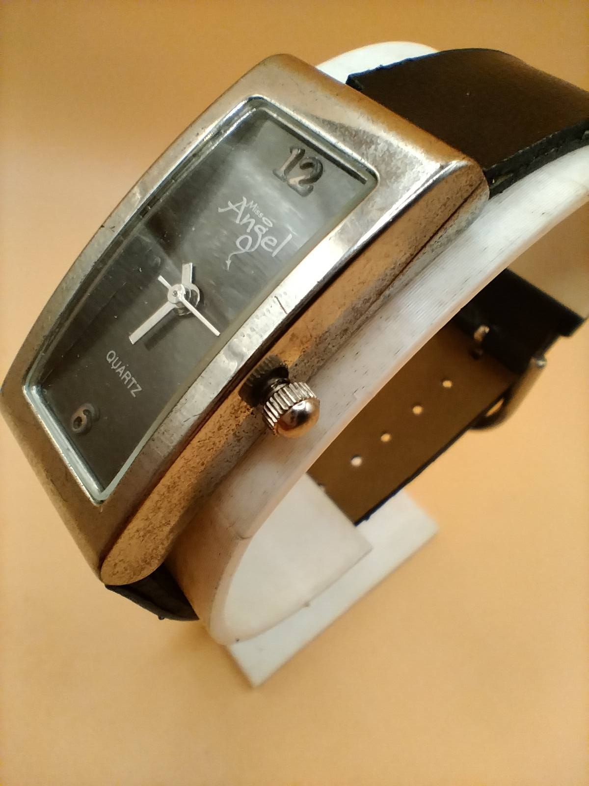 (LW125) Angel ladies / girls leather strap watch