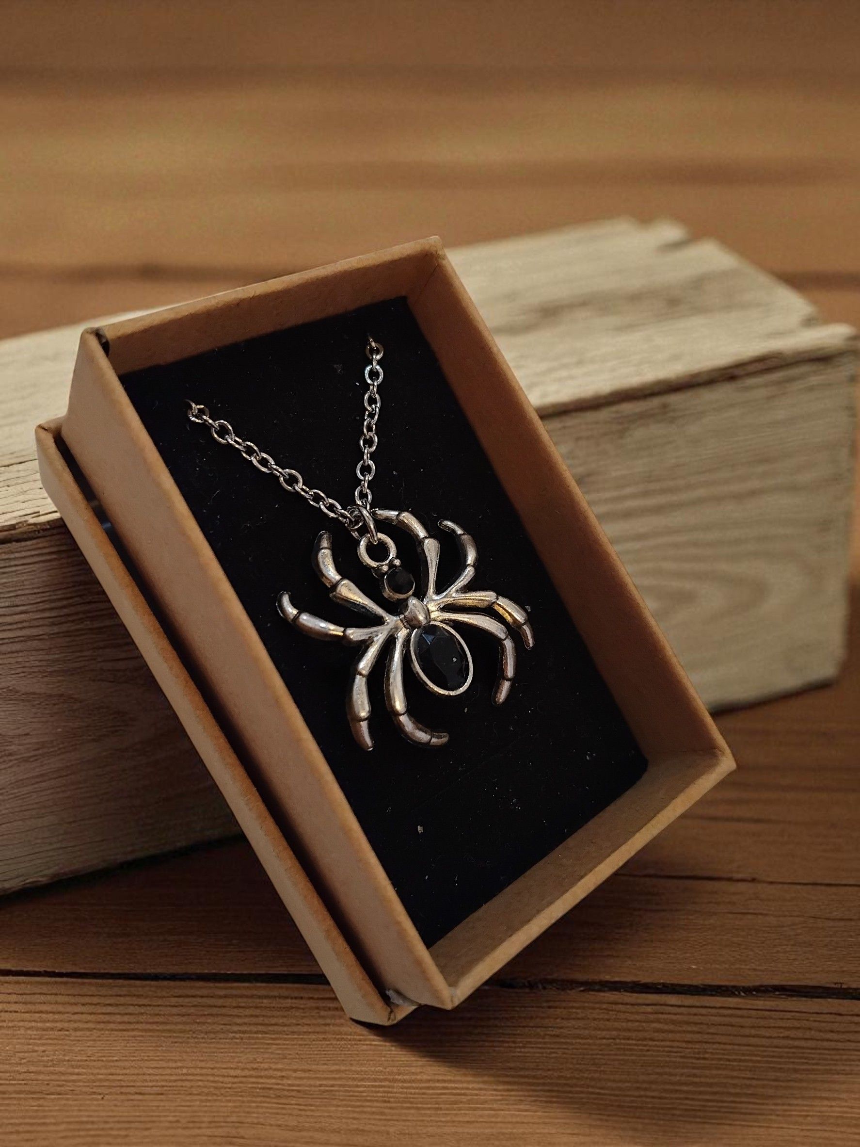 (N70) Goth Spider stainless steel with rhinestone necklace