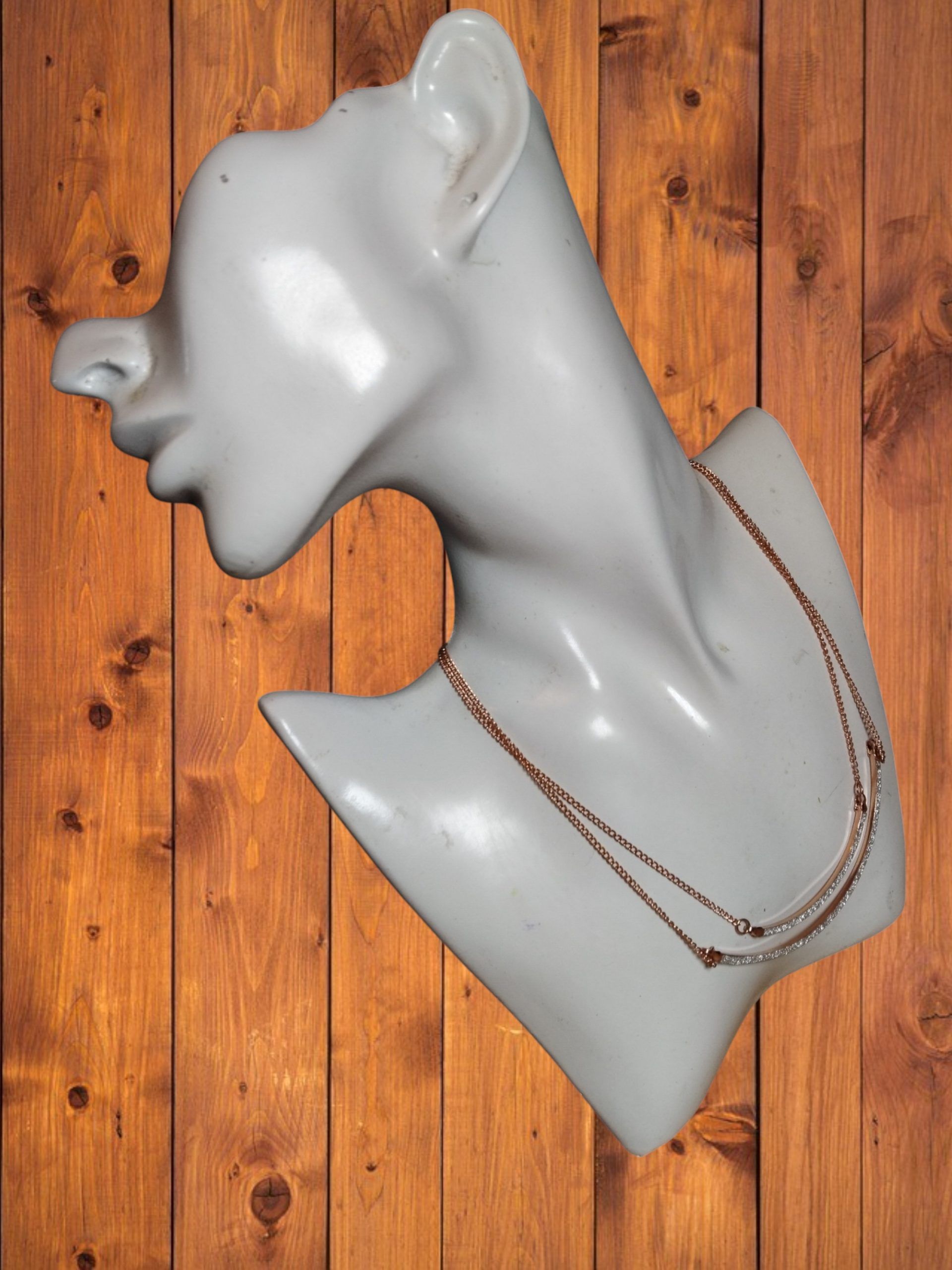 (BN35) Red Herring brand new dual drop necklace