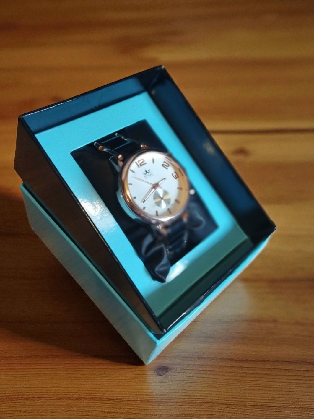 (MW102) Kings collectable boxed watches ready to go!