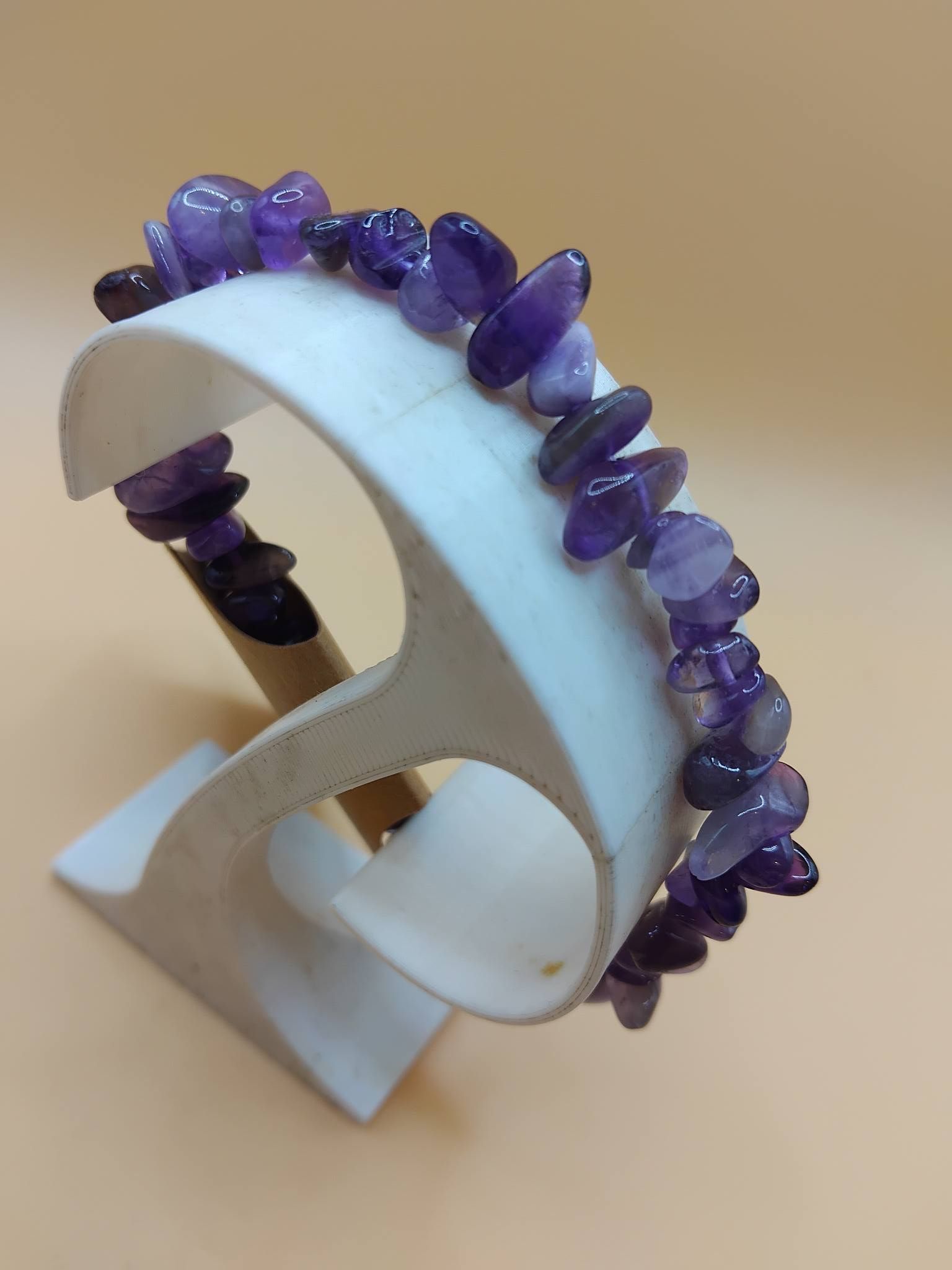 (B12) Precious stone bracelet