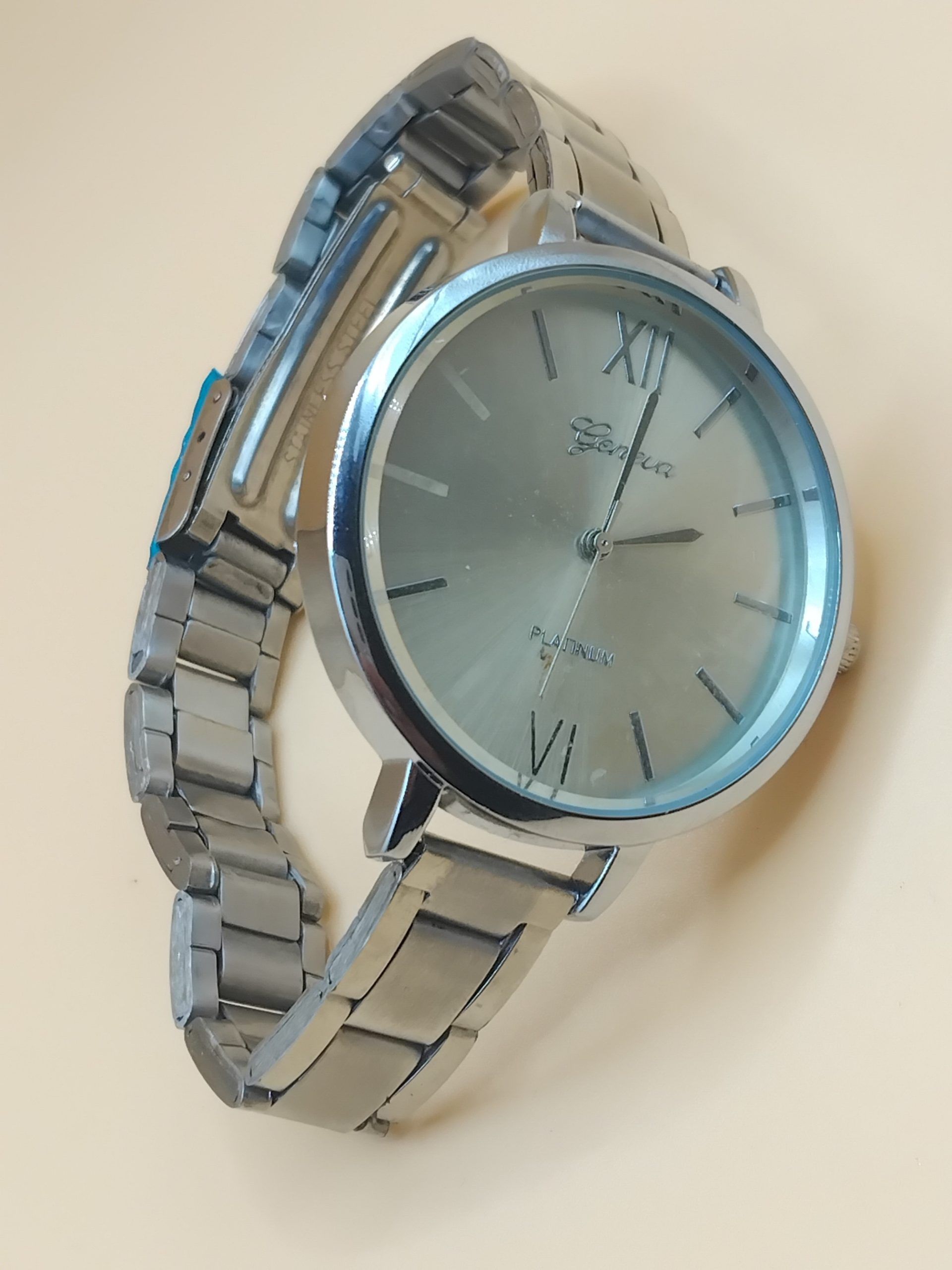 (MW105) Geneva unisex stainless steel watch