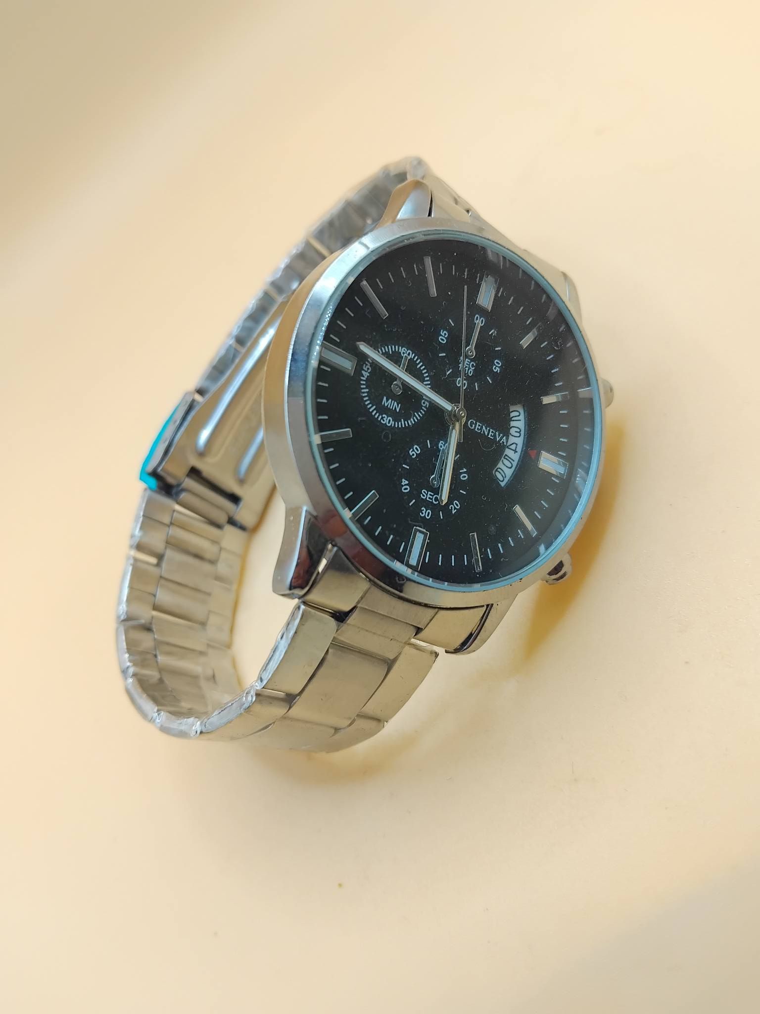 (MW153) Geneva stainless steel watch