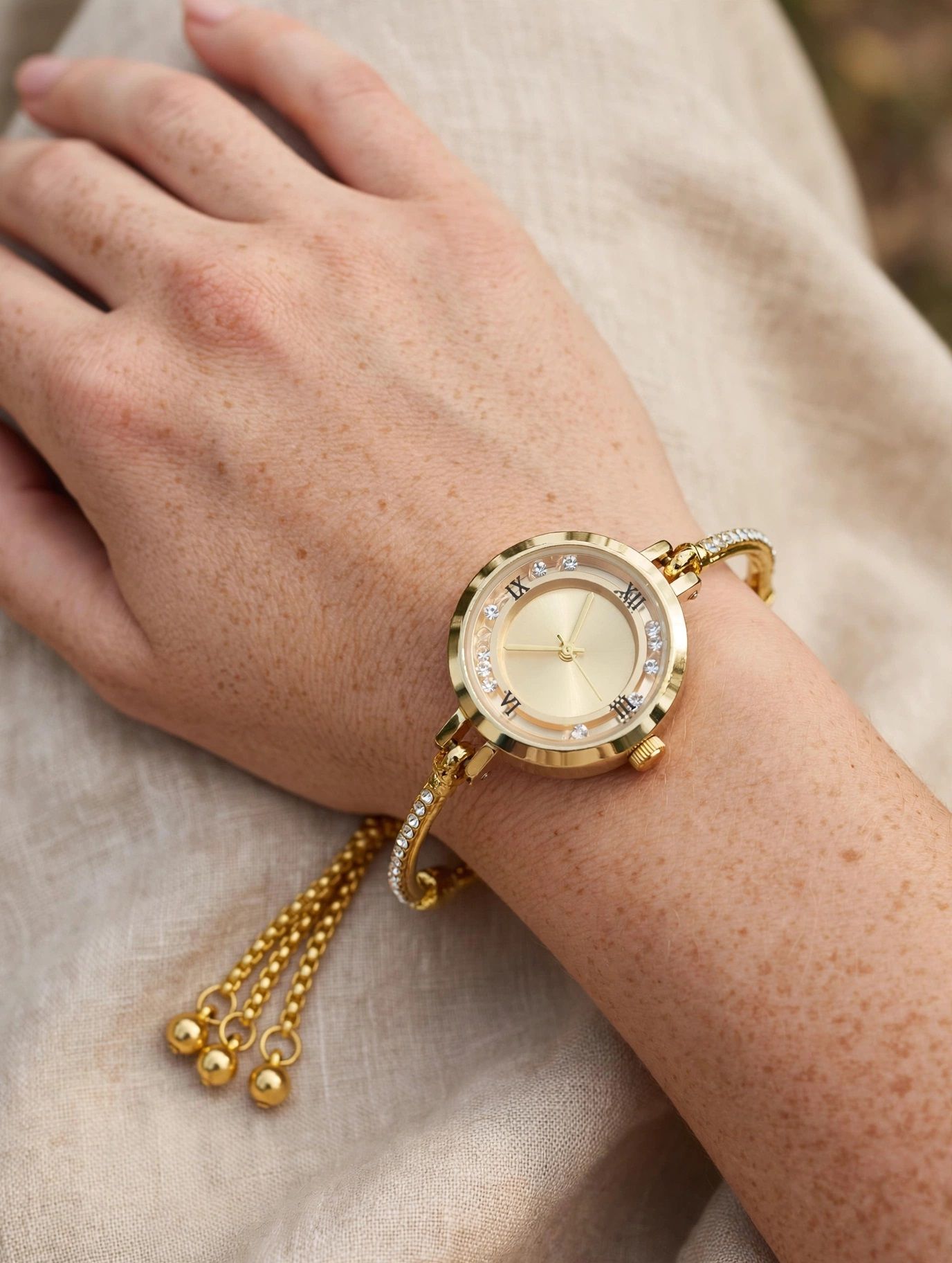 (LW228) Beautiful ladies / teens dress watch boxed