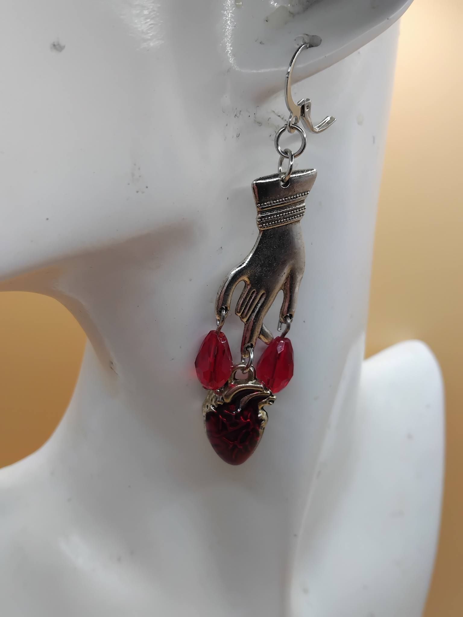 (E61) Ladies / teenagers Goth punk earrings