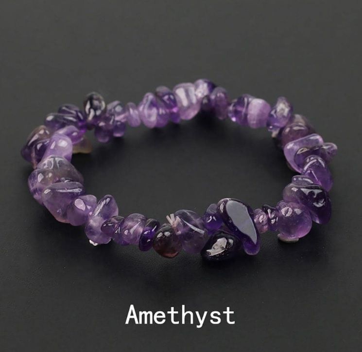 (B4)  Precious stone bracelet