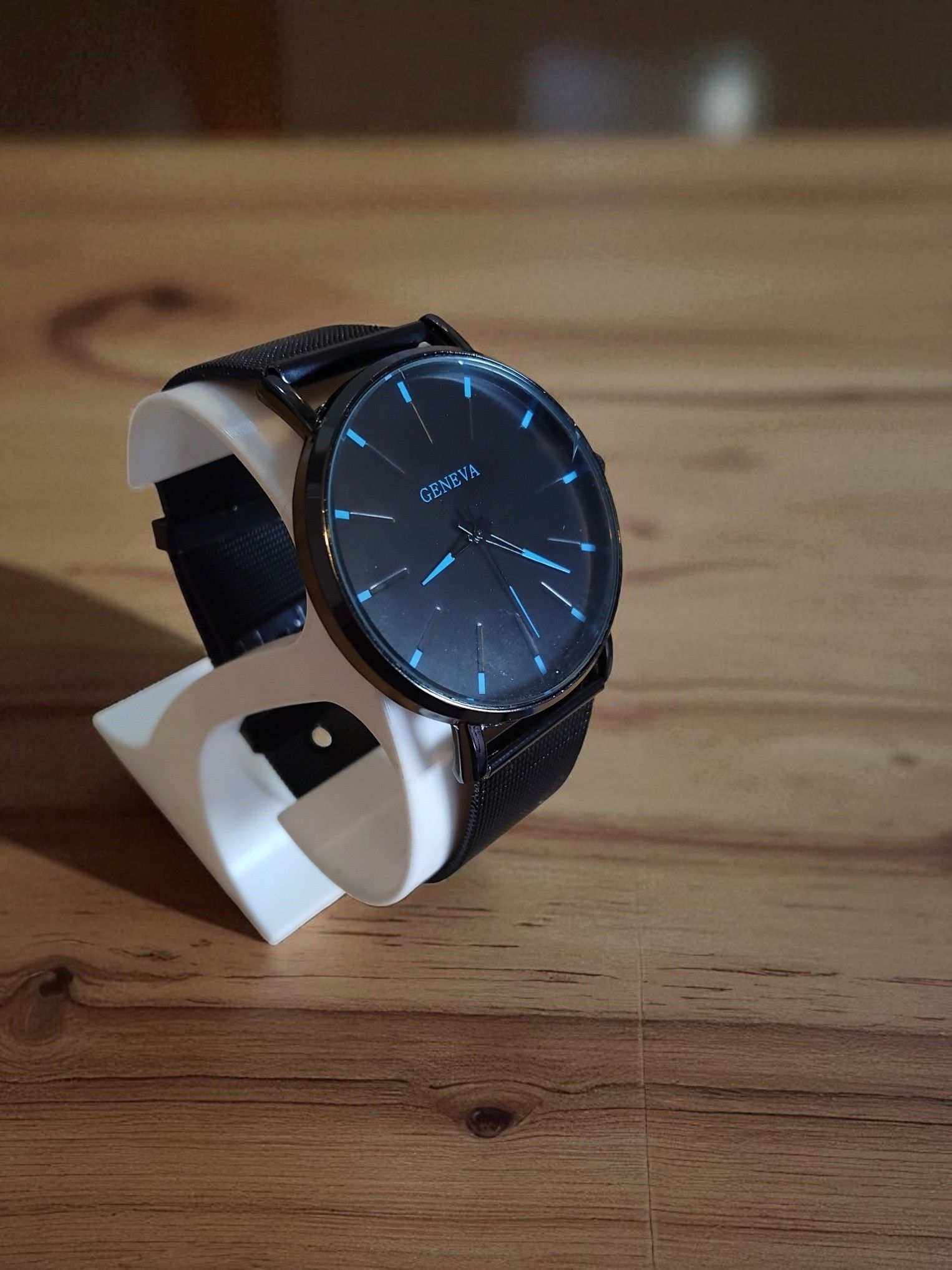(MW86) Geneva stainless steel strap watch