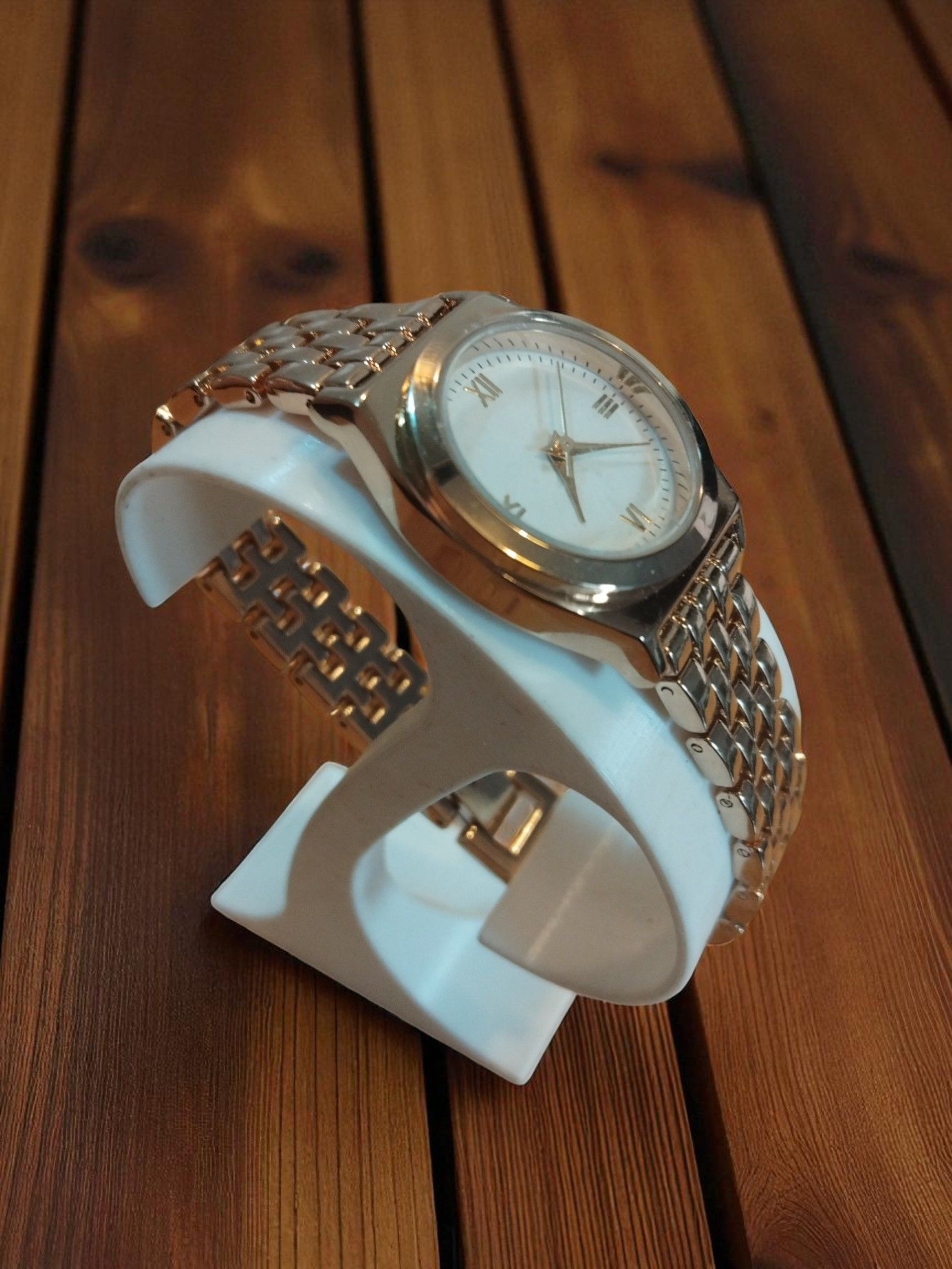 (LW45) Defined Ladies stainless steel strapped dress watch