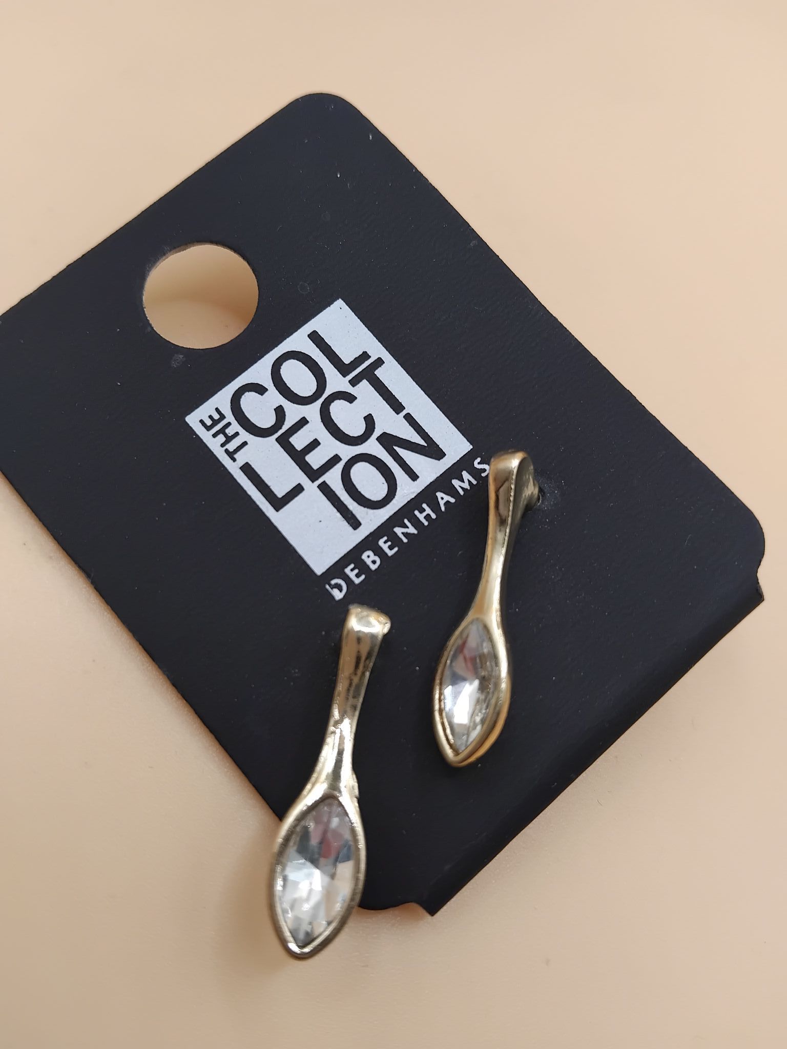 (E60) Ladies Debenhams Collection pair of earrings