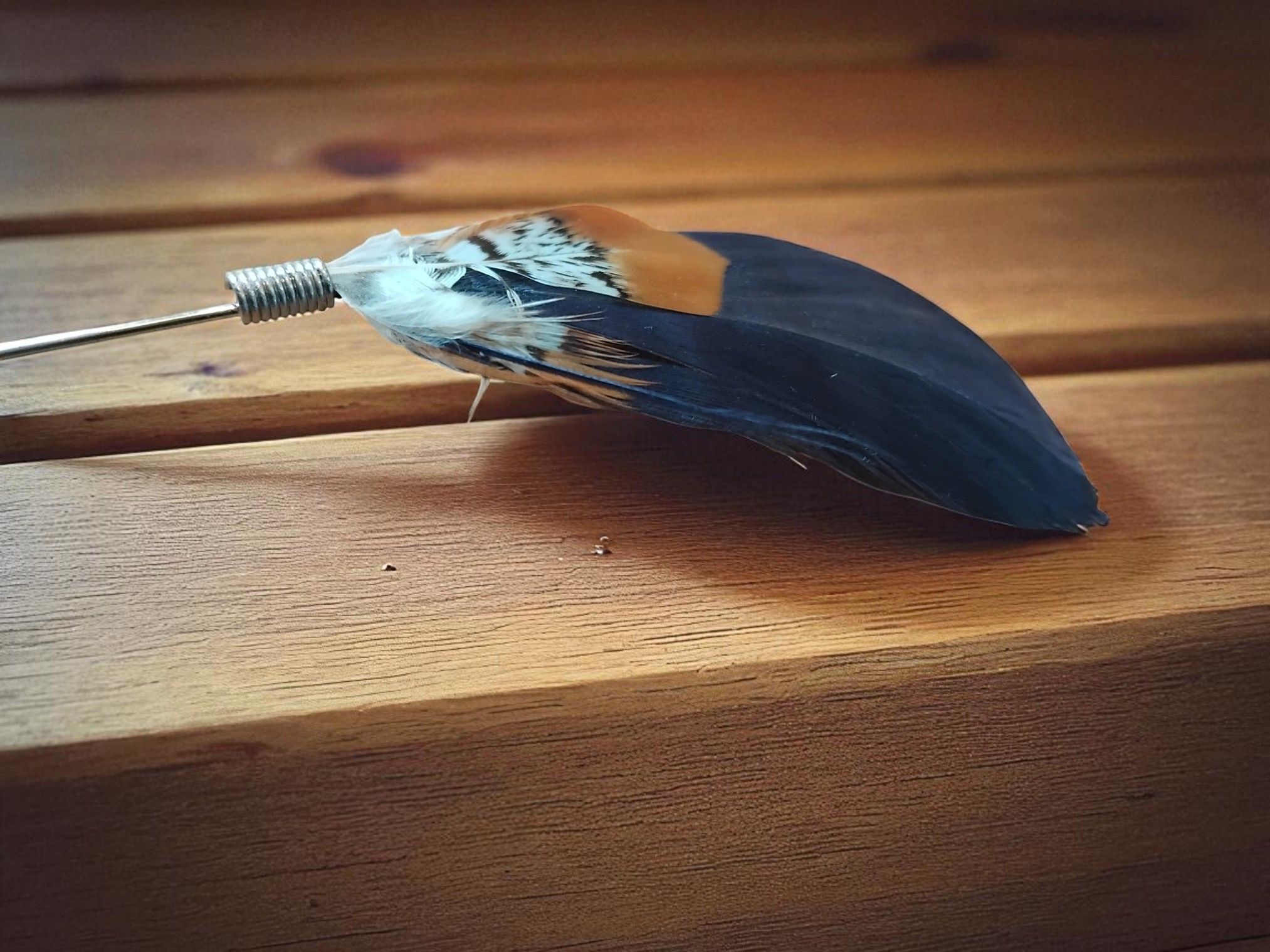 (LP7) Feather design lapel / hat pin