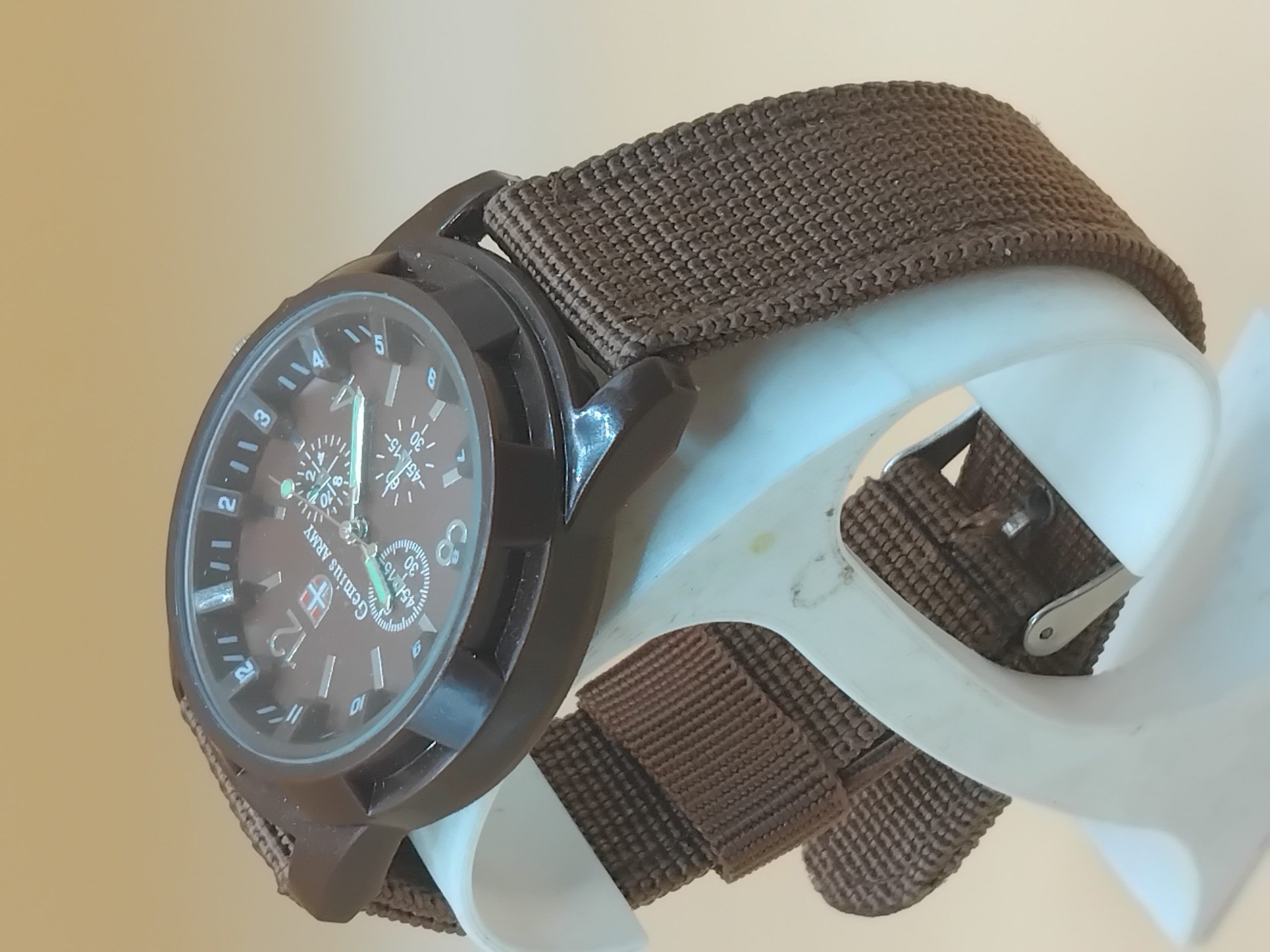 (MW50) Gents/Teenagers strong cotton strap watch