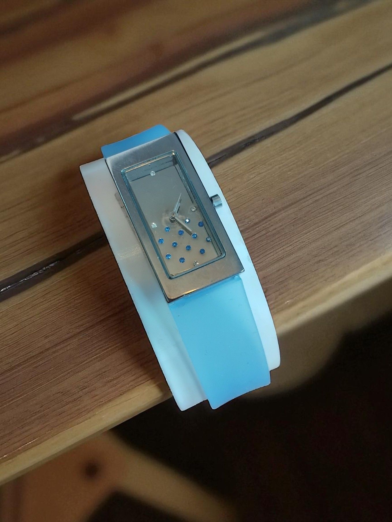 (BW36) Ladies teenager slim blue silicone strap wrist watch