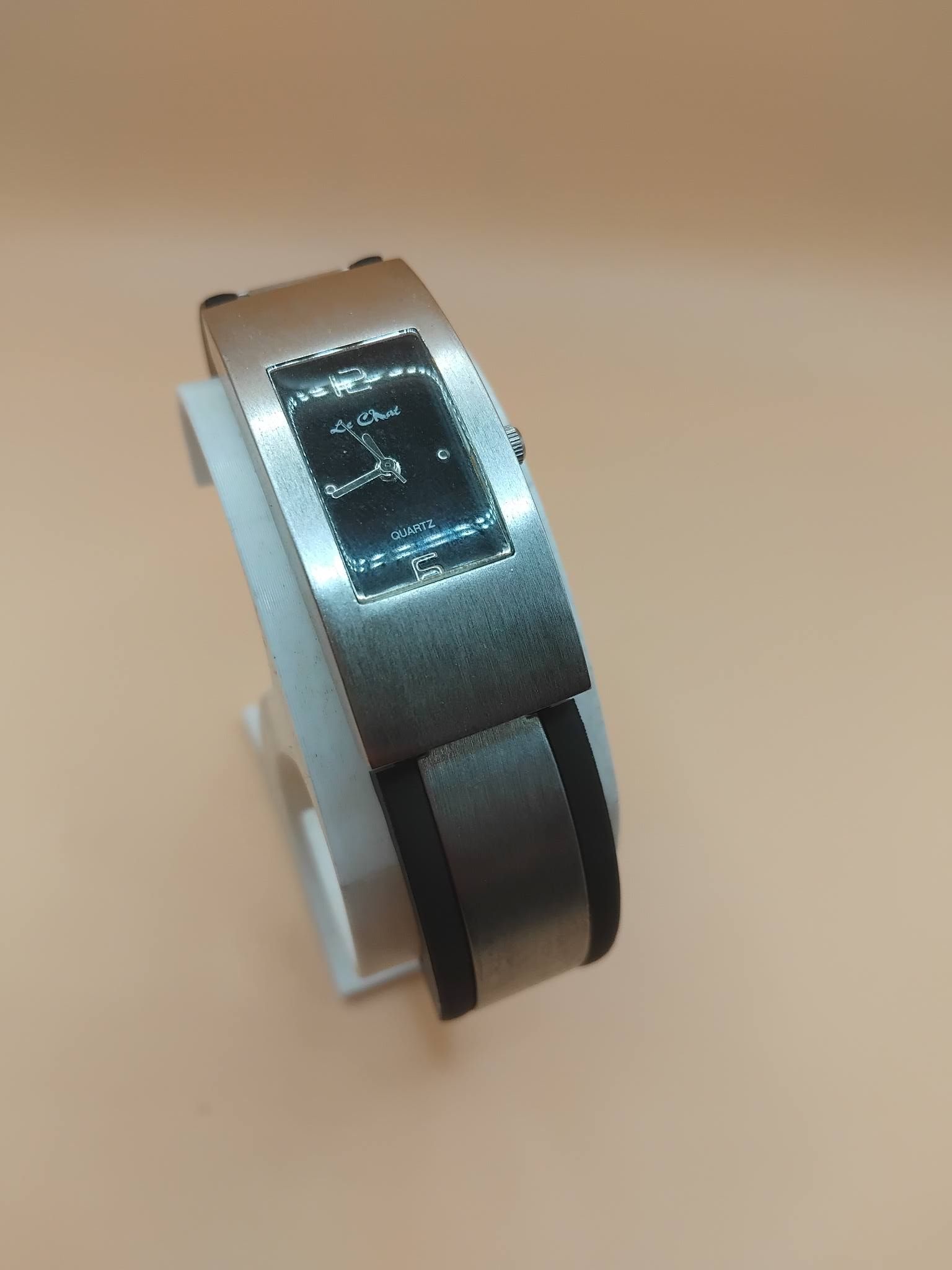 (Lc48) Le Chat ladies/teens Small brushed stainless steel strap watch