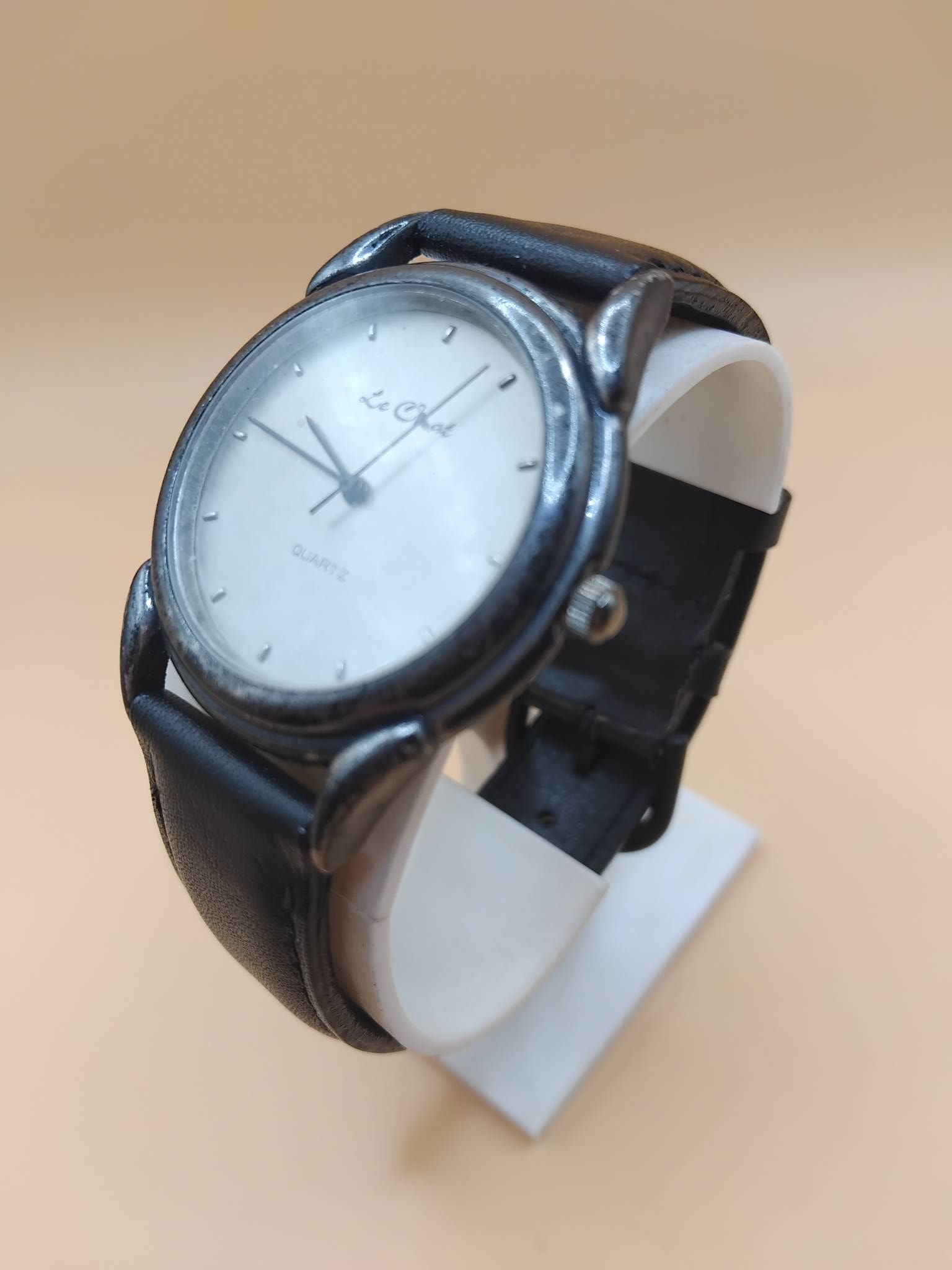 (Lc2) Le Chat ladies / teenagers black leather strap watch