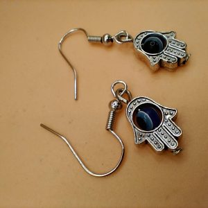(BE2) Rolling goth evil eye in palm earrings boxed