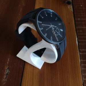 (MW20) Burton ribbed heavy duty black silicone strap watch