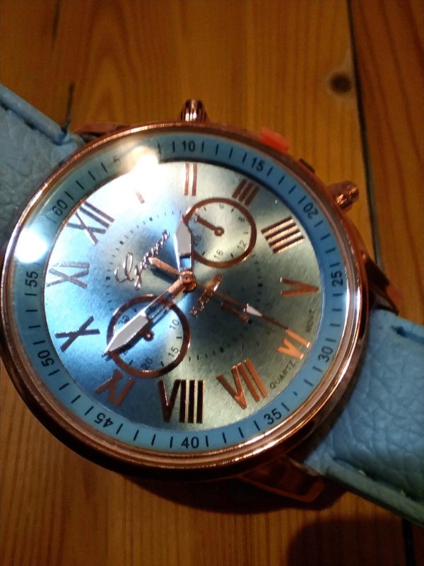 (LW20) Geneva Unisex leather strap watch - Image 3