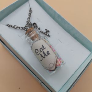 (N20) Goth style Eat me adult / teenager necklace