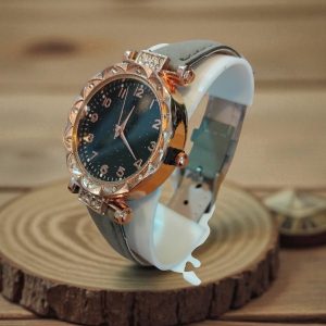 (LW21) Ladies / teenager semi bling leather strap watch