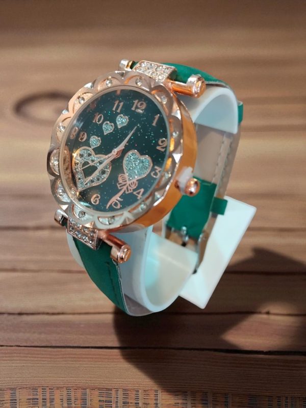 (LW22) Ladies / teenager semi bling leather strap watch