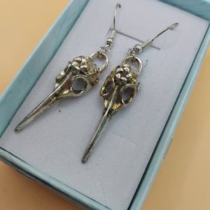 (E22) Pointed skull stainless steel Goth earrings