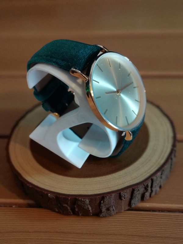 (MW24) Deep green velour over leather strap gents watch