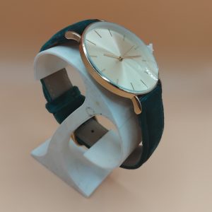 (MW24) Deep green velour over leather strap gents watch